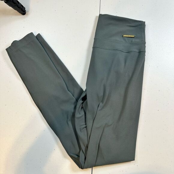 EUC Gymshark x Whitney Simmons Women’s Gray Athletic Workout Leggings - Size XS - Picture 2 of 6